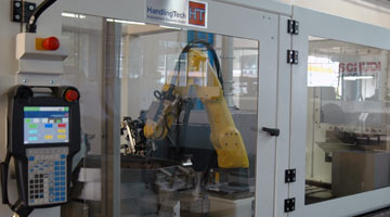 TSCHUDIN EcoLine mit Roboterbestckung und FANUC Steuerung
